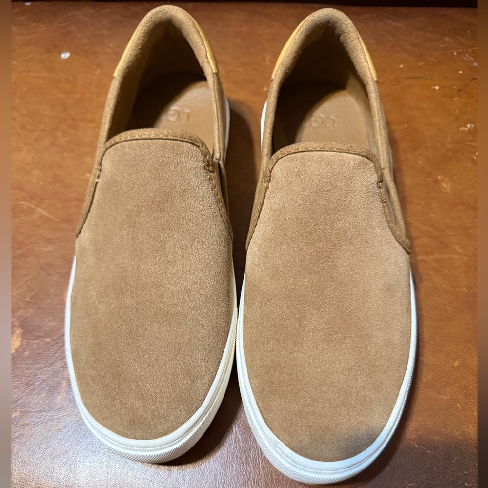 UGG Women's Tan suede Slip-On Loafers- only worn once